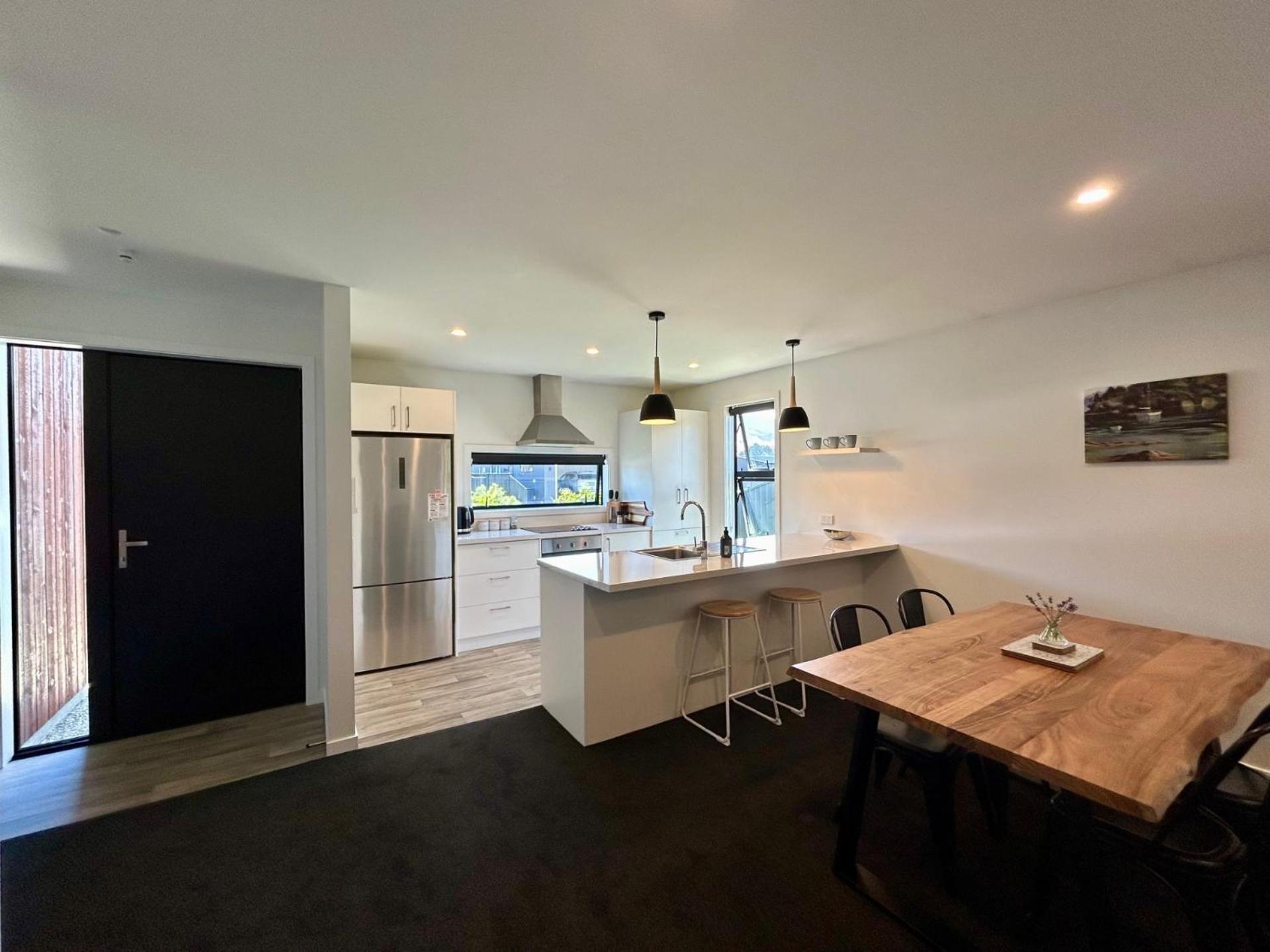 Modern Family Pad In Cromwell Villa Екстериор снимка